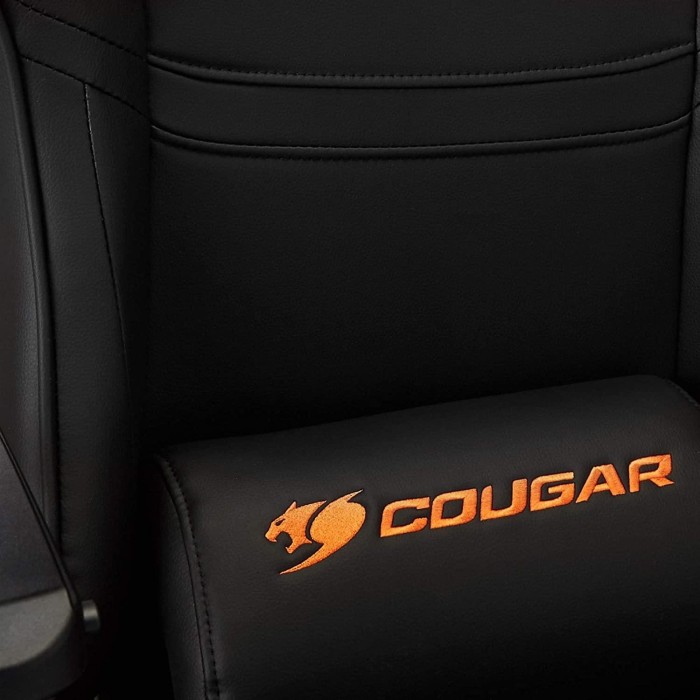 Silla gamer Cougar Armor Black + Alfombra Snake Gamer 120x120 cm