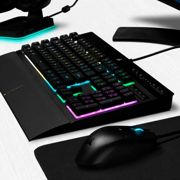 Corsair combo Teclado K55 RGB PRO + Mouse Katar PRO