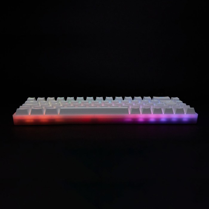 Teclado Gamer mecánico Snake Gamer Vipera SN790 RGB Switch Outemu Red Español