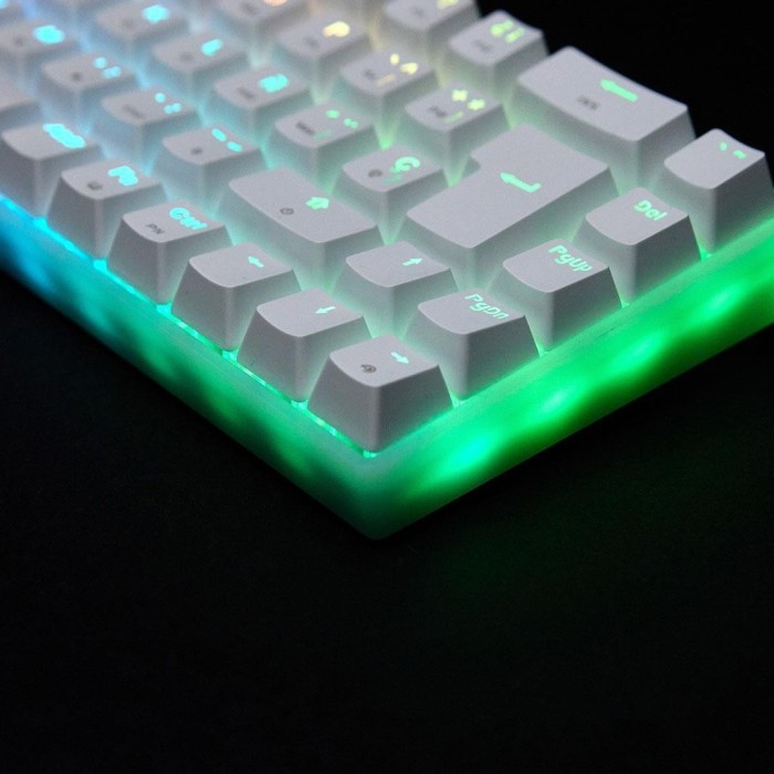 Teclado Gamer mecánico Snake Gamer Vipera SN790 RGB Switch Outemu Red Español